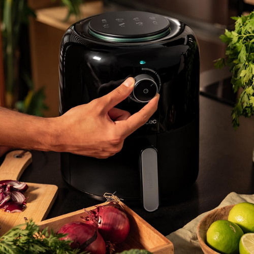 Freidora de Aire 2.5 L – Diseño Compacto con Calentamiento Rápido de 1200 W y Cocina Sin Aceite